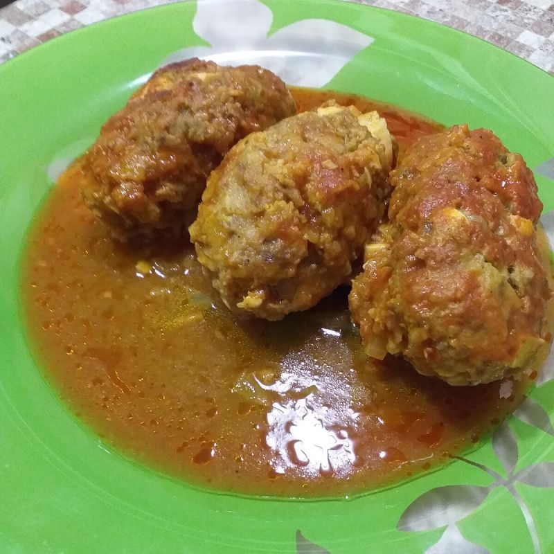 Котлеты в томатном соусе: сытное решение без лишних забот