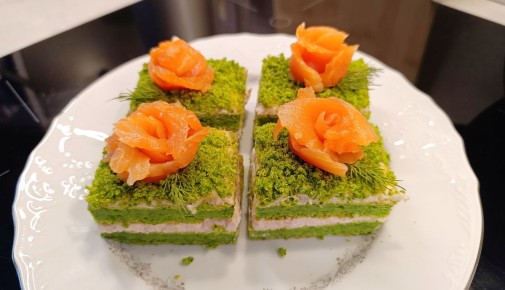 Сочный шпинатный бисквит для закусок и пирожных