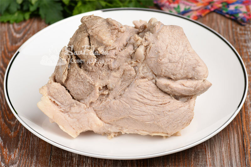 Невероятные закуски из вареного и запеченного мяса: 5 уникальных рецептов