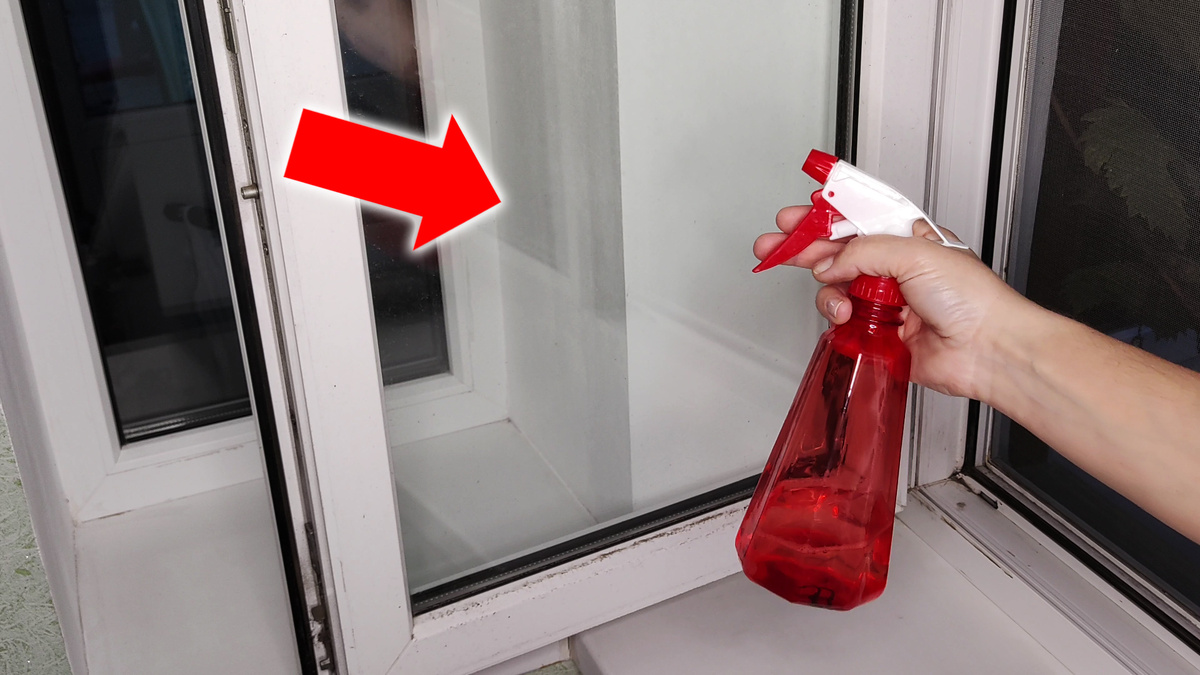 Утончённый способ очистки окон: верните блеск с помощью простого рецепта