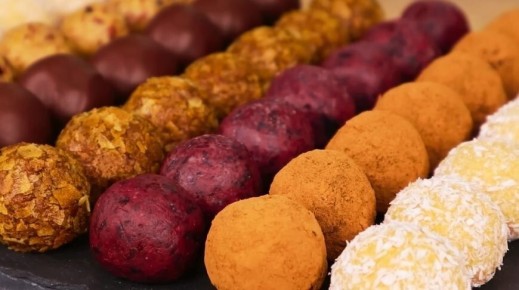 Полезные сладости: шесть рецептов конфет без сахара