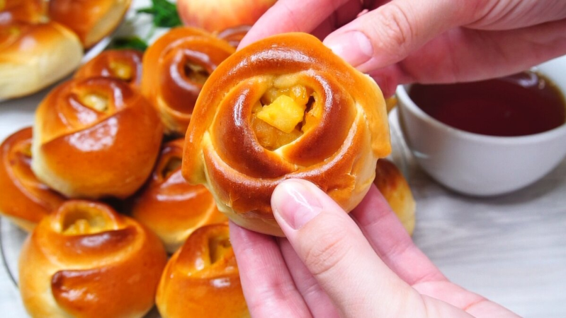 Нежные булочки с начинкой: аромат и вкус в каждом укусе