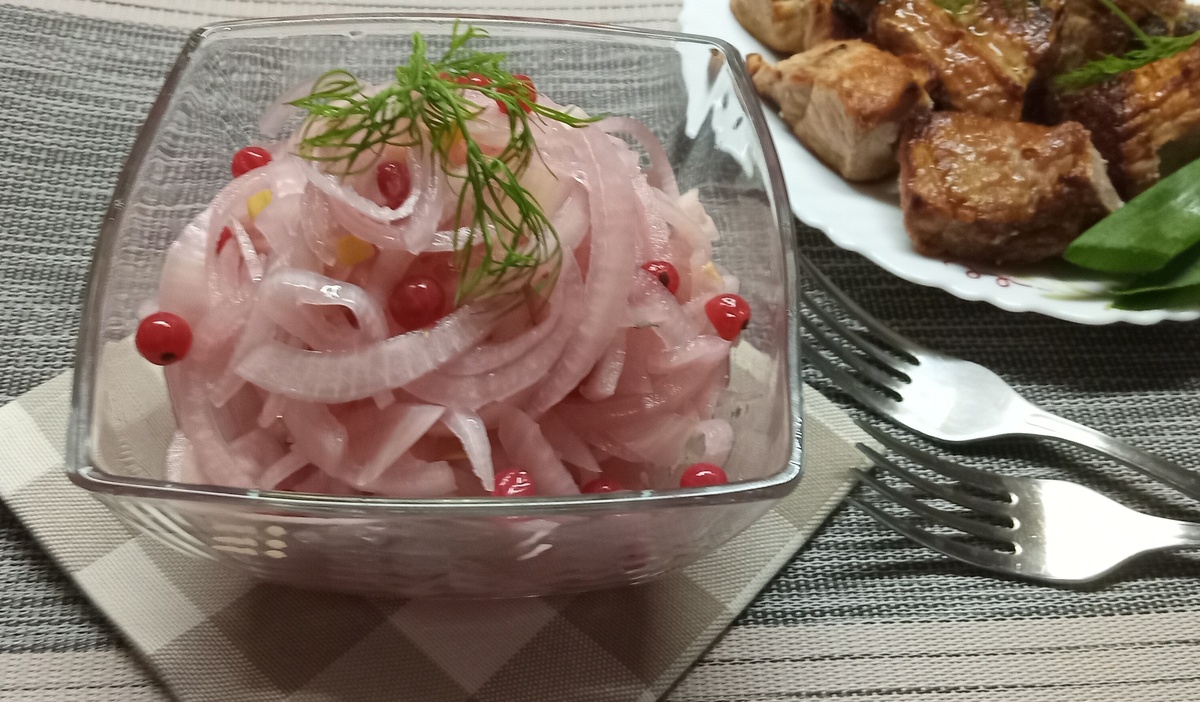 Лук, маринованный без уксуса: идеальное дополнение к шашлыку