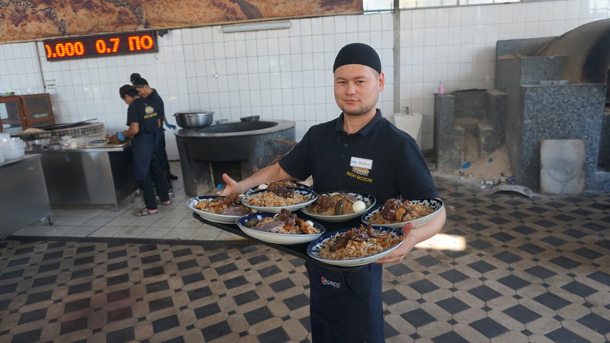 Где найти идеальный плов в Ташкенте: обзор Центра плова и музея плова