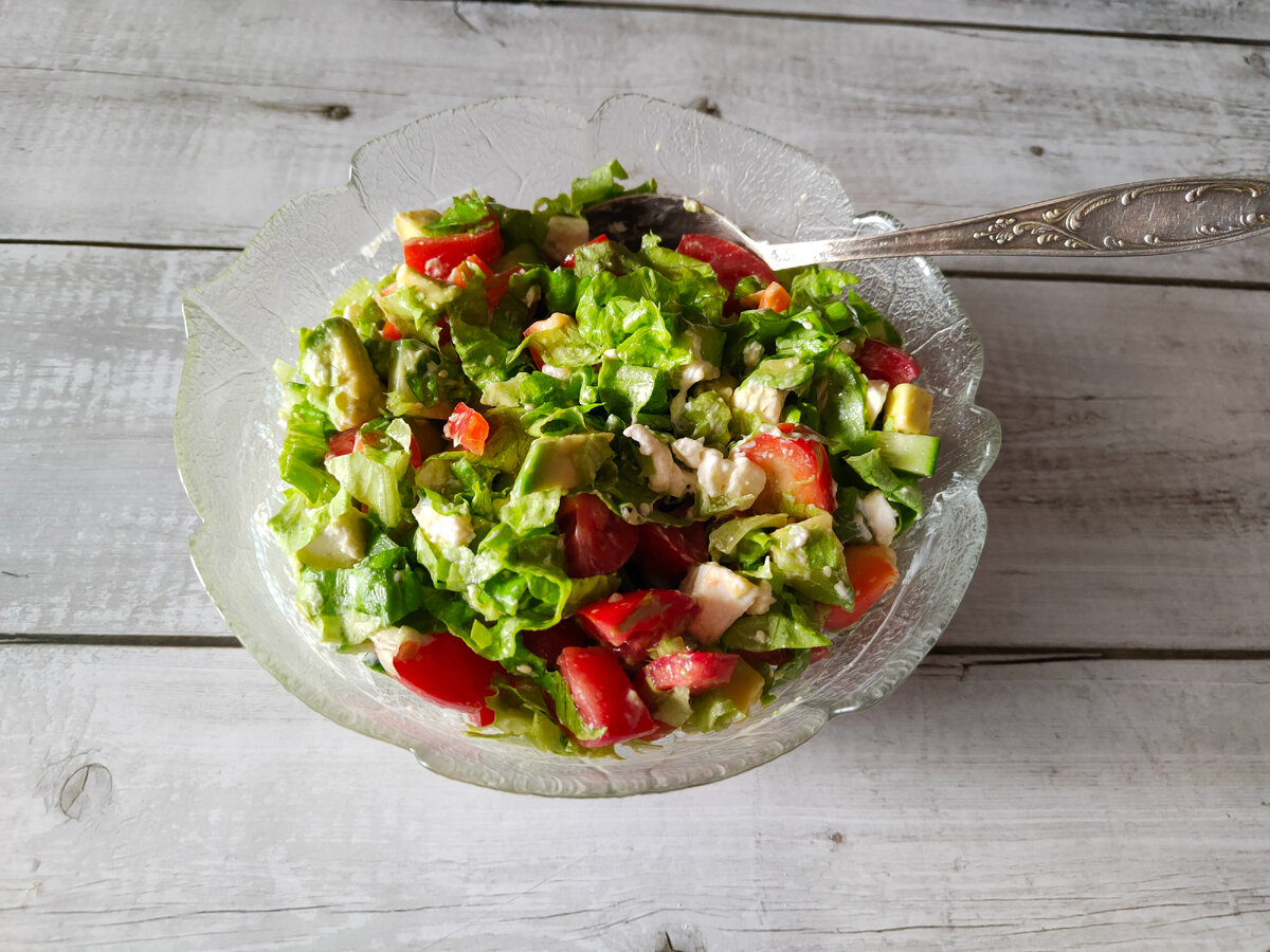 Невероятный салат с брынзой: полезный и простой рецепт