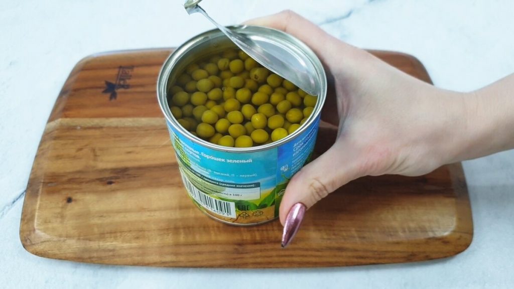 Почему стоит сохранять жидкость из банки с горошком: полезные секреты