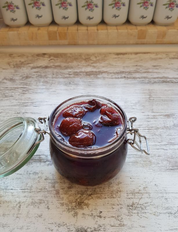 Съедобные традиции: десерт из слив, который покоряет сердца