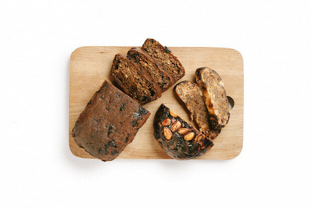 Хлеб с орехами и сухофруктами для настоящих гурманов