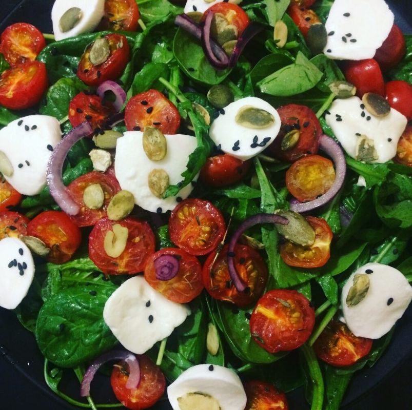 Нежный овощной салат с моцареллой: идеальное сочетание вкусов