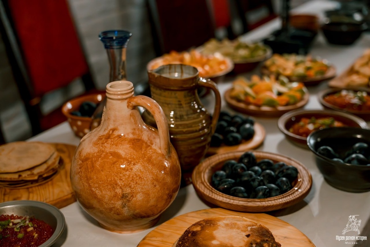 Постные угощения в Московском царстве: кулинарная экскурсия по традициям XVI–XVII веков