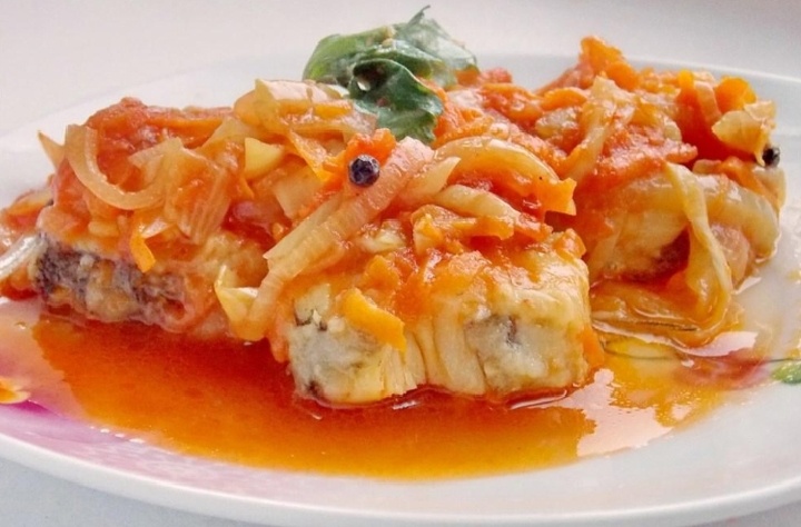 Треска под овощным маринадом: вкус, который покорит сердца