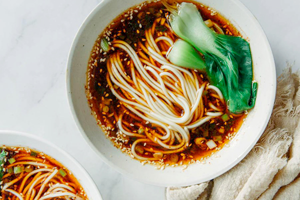 Суань Тан Мянь: идеальный ужин за пять минут