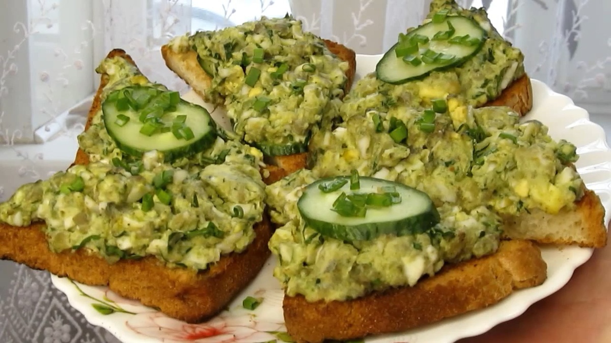 Авокадо в моде: лучшие рецепты вкусных бутербродов и гуакамоле