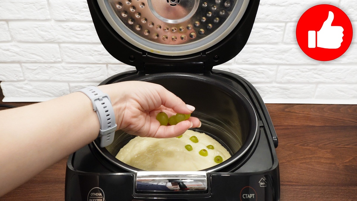 Как приготовить виноградный пирог в мультиварке: вкуснятина к чаю