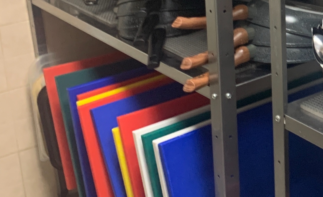 Три разделочные доски: секреты умного приготовления на кухне