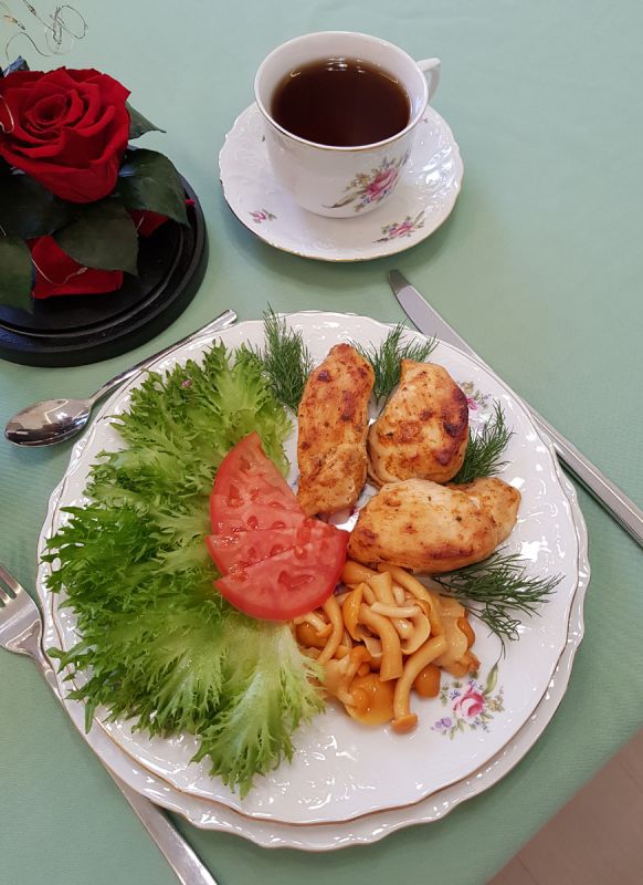 Нежное запечённое куриное филе для праздничного стола