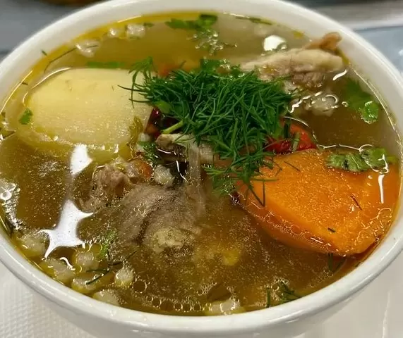 Суставные боли: как еда влияет на здоровье и какие продукты стоит избегать