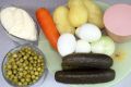Традиционный салат оливье: как готовить с колбасой