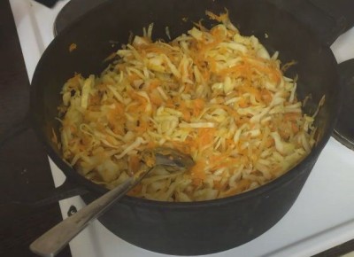 Пирожки с капустой: простой и вкусный рецепт