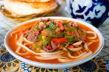 Лагман: магия домашней лапши и богатство восточных вкусов