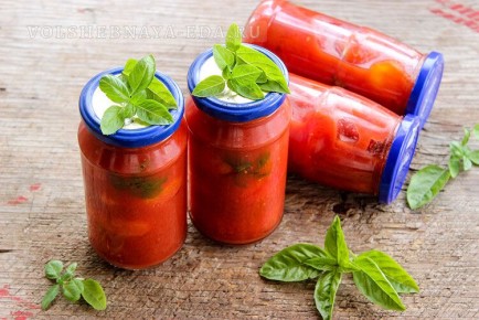 Помидоры в собственном соку с базиликом: вкусные заготовки на зиму