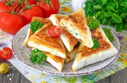 Легкие творожные конвертики: вкусный перекус для любого времени