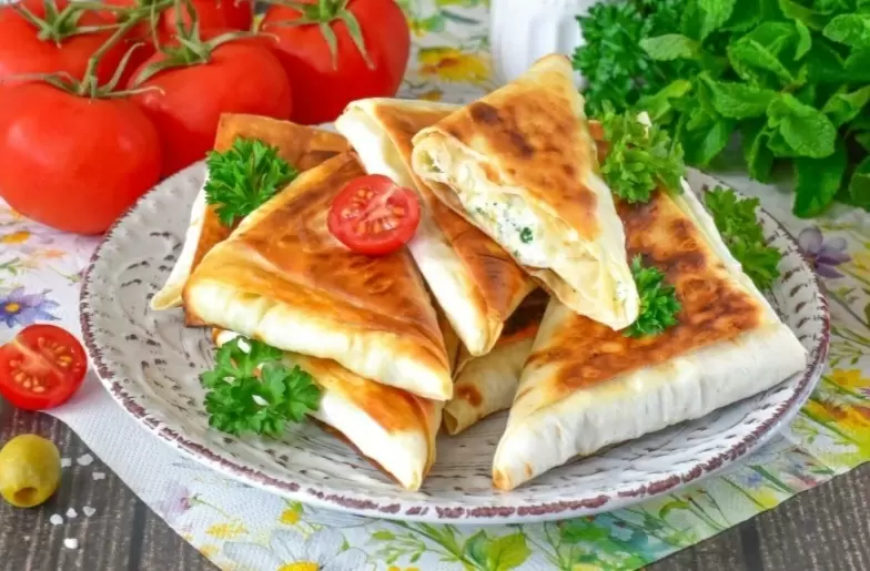 Легкие творожные конвертики: вкусный перекус для любого времени