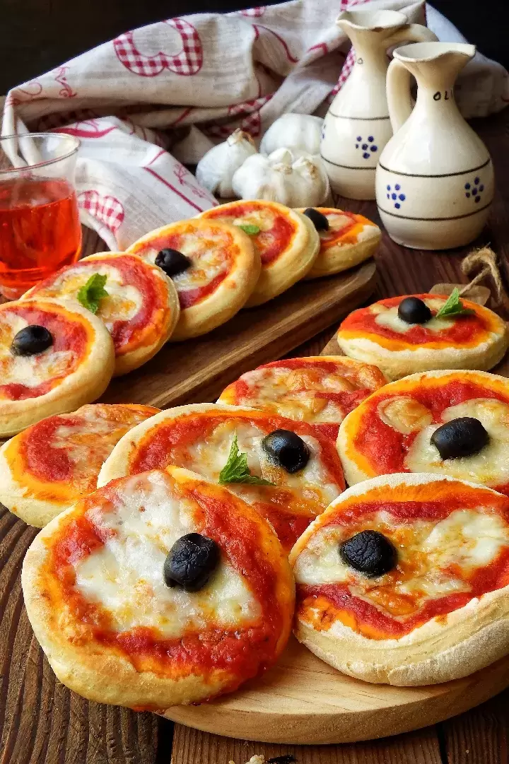 Мини-пиццы: идеальная закуска для любого повода