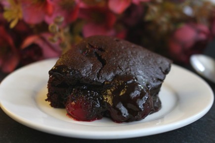 Идеальный шоколадный брауни с вишней