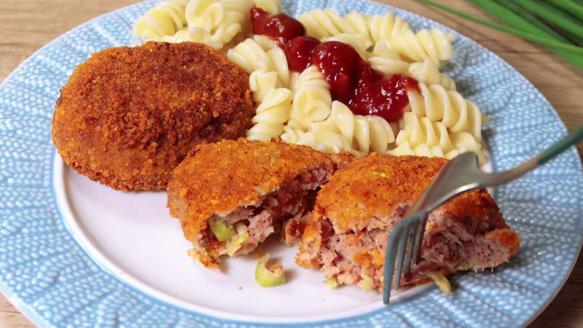Сочные котлеты из кабачков и фарша