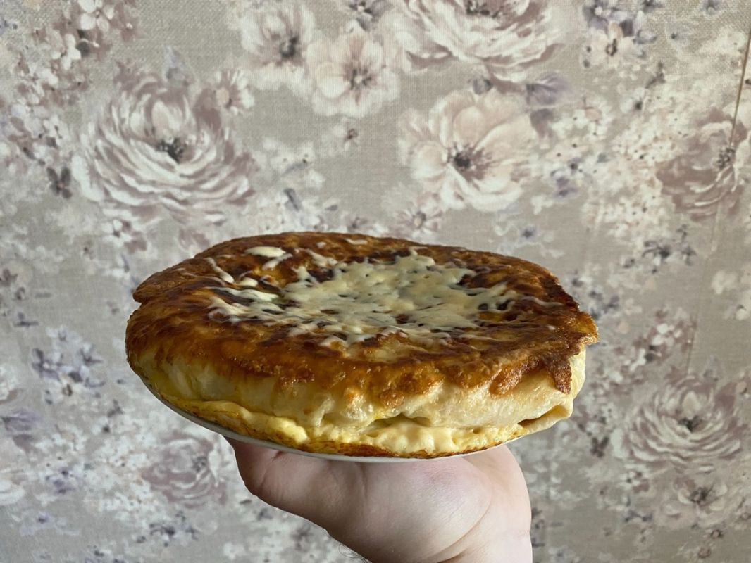 Горячая закуска из лаваша на сковороде: просто, быстро и вкусно