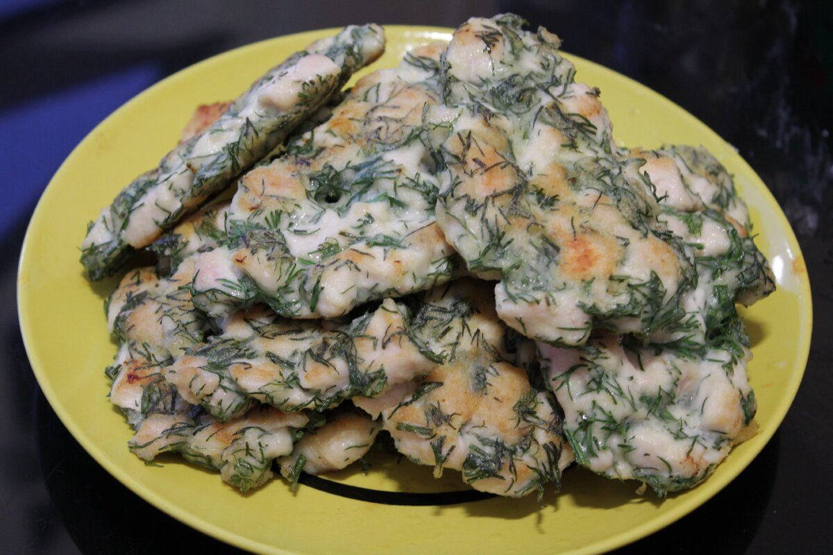 Куриные котлеты с ароматным укропом