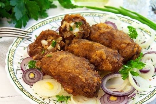 Готовим рулетики из говяжьей печени с начинкой