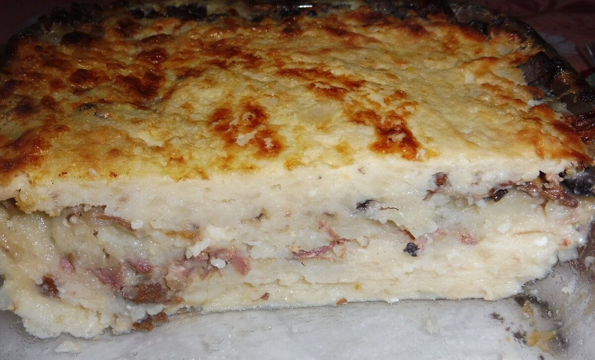 Нежное искушение: картофельная запеканка с мясом и грибами, способная растопить любое сердце