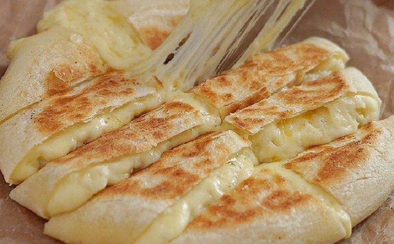 Азиатские лепешки без яиц и дрожжей: как быстро приготовить сытную закуску