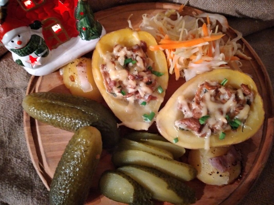 Непревзойденные картофельные лодочки с грибами: простота и вкус в одном блюде