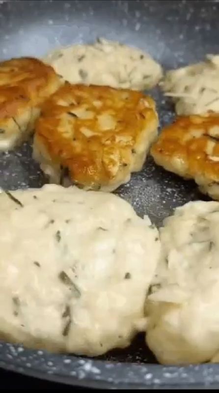 Пышные капустные оладьи